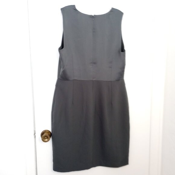Banana Republic Grey Deep Vee Sheath Dress - Picture 7 of 10